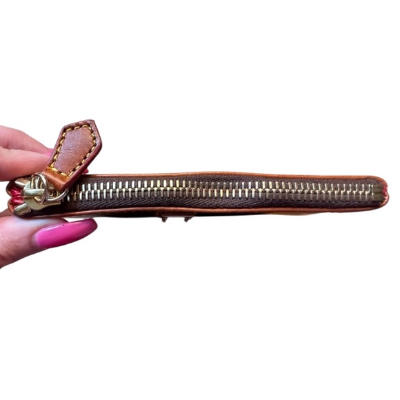 DOONEY AND BOURKE VINTAGE BLACK PATENT LEATHER CARD POUCH - Picture 5 of 10